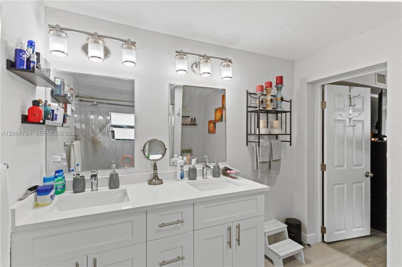 2407 Dewey St, Hollywood, FL 33020 Photo