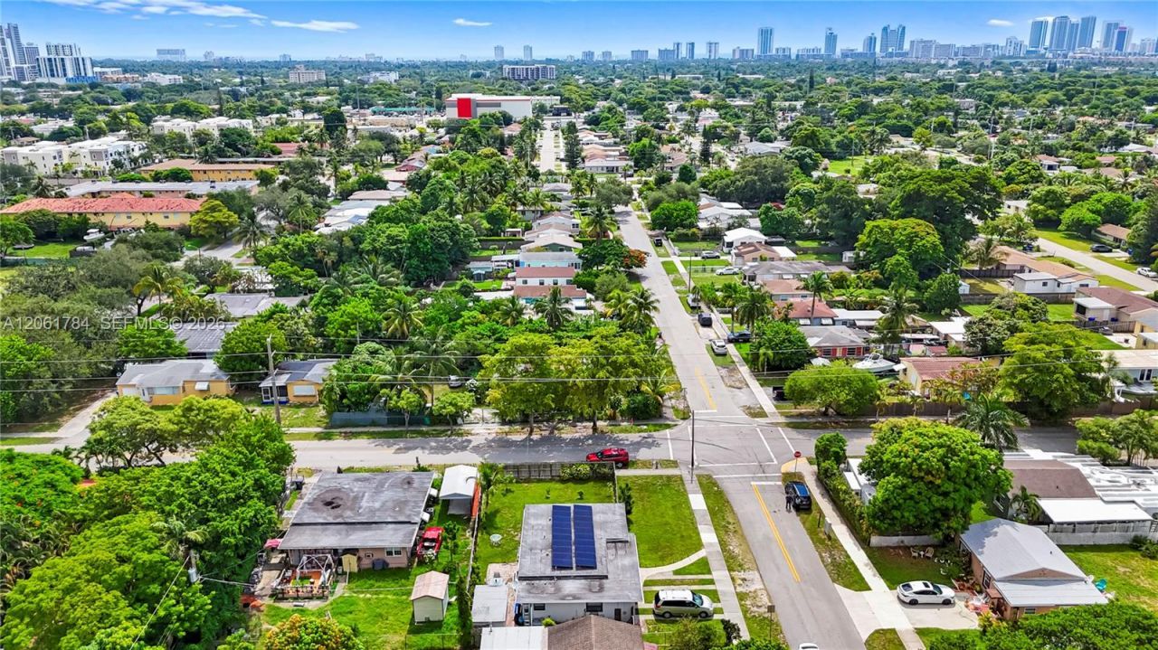 2407 Dewey St, Hollywood, FL 33020 Photo