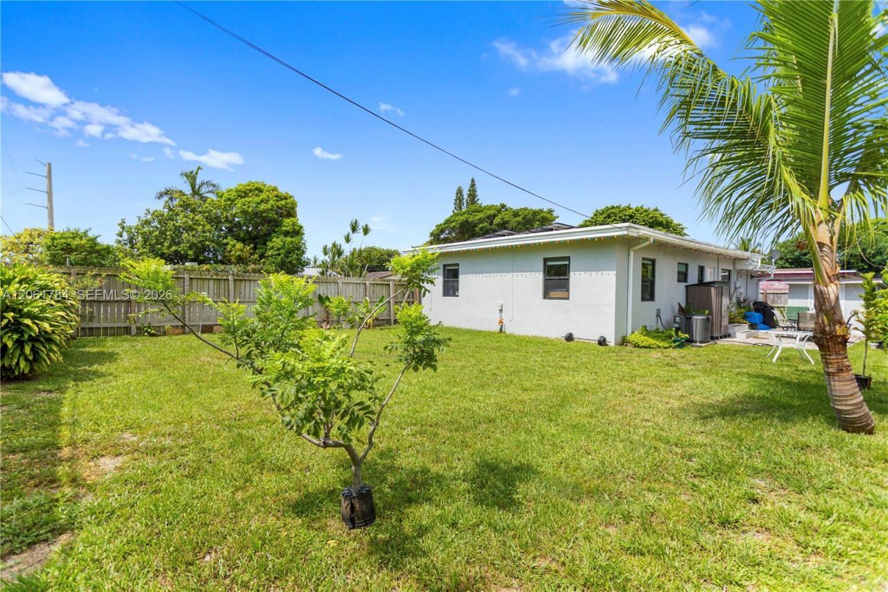 2407 Dewey St, Hollywood, FL 33020 Photo