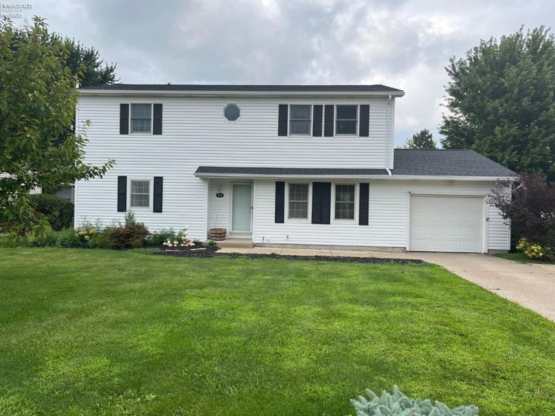 313 Linden Way Drive, Sandusky, OH 44870 Photo 2