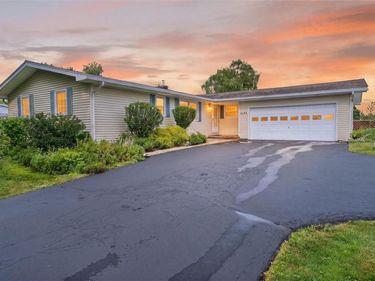 6404 Shaker Tract Rd , North Rose, NY 14516