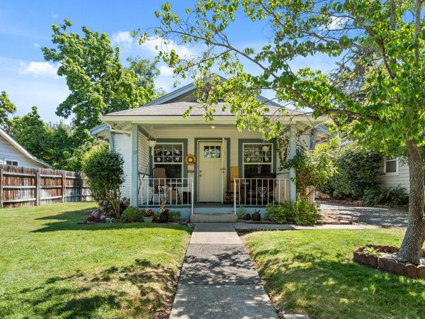 19 Vancouver Avenue, Medford, OR 97504