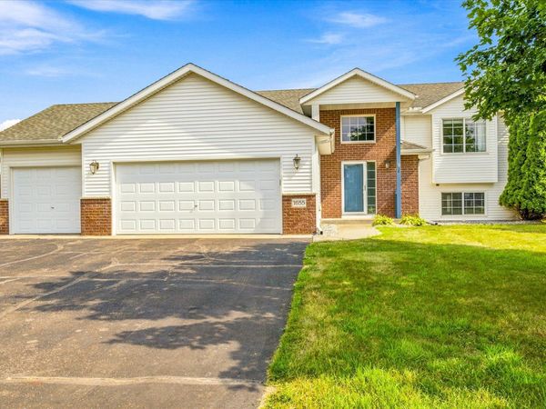 1655 10th Avenue SE, Cambridge, MN 55008