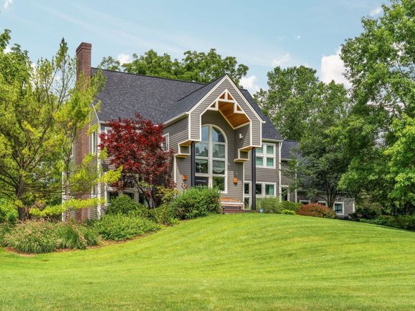 2529 Thornapple Drive, Ann Arbor, MI 48103