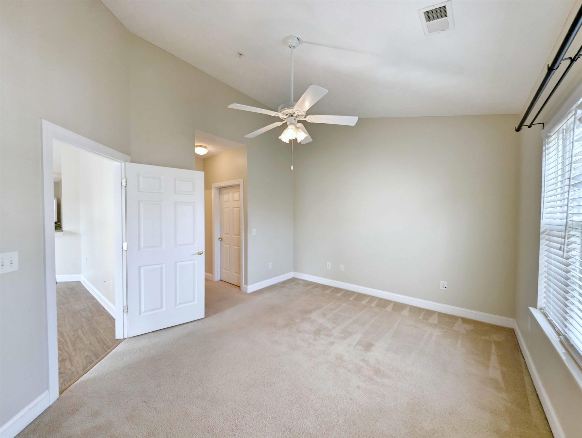736 Algonquin Dr. Photo 13