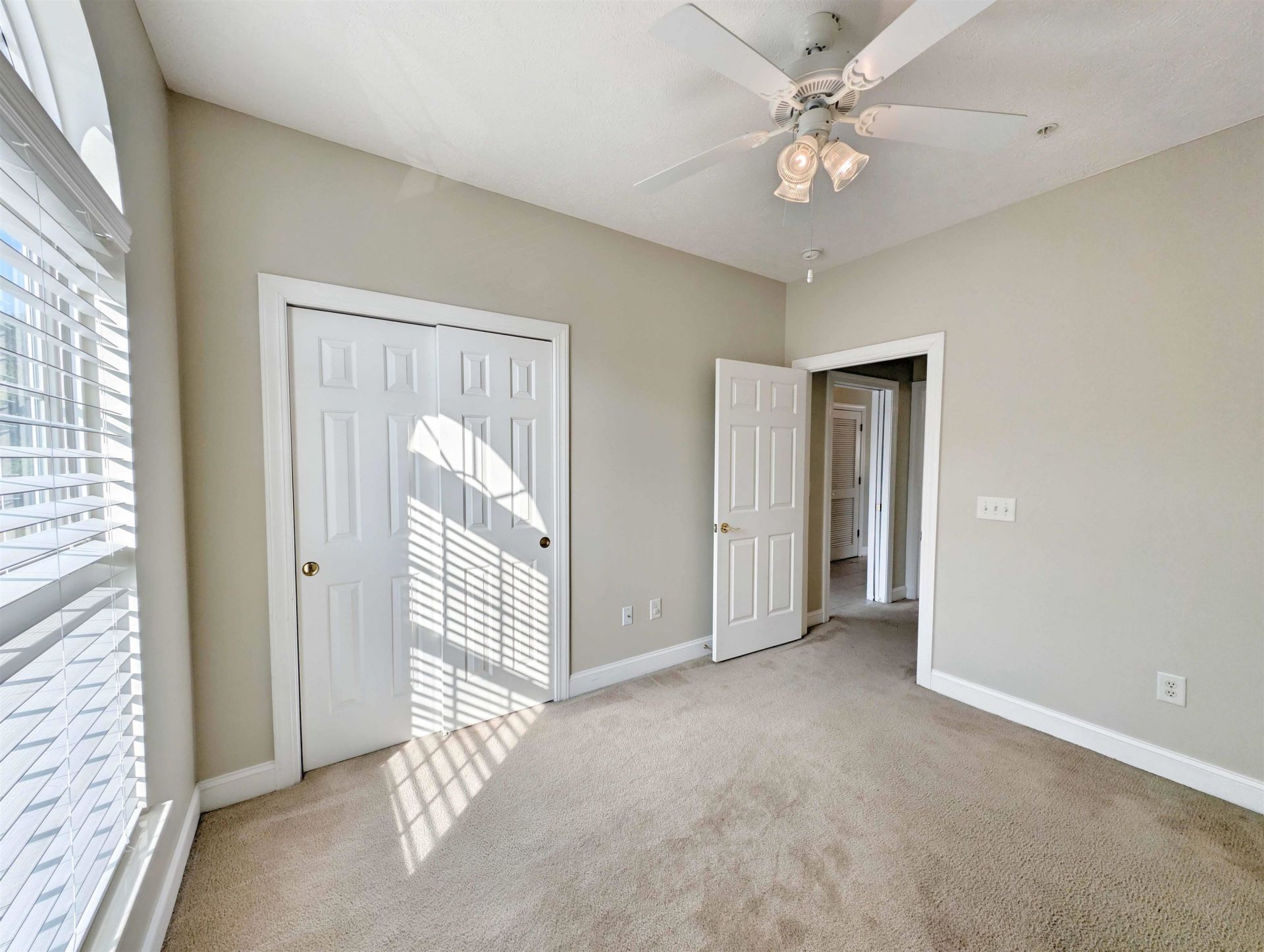 736 Algonquin Dr. Photo 18