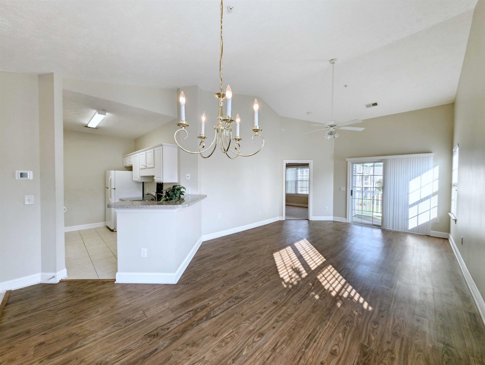 736 Algonquin Dr. Photo 4