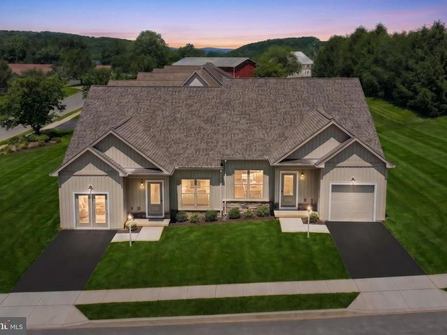 124 Heather Glen Drive, Red Lion, PA 17356 Main Photo