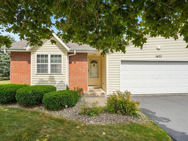 1622 Goldenrod Cir, West Bend, WI 53095