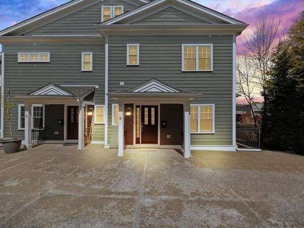 20 Dalby St, Unit 20, Newton, MA 02458