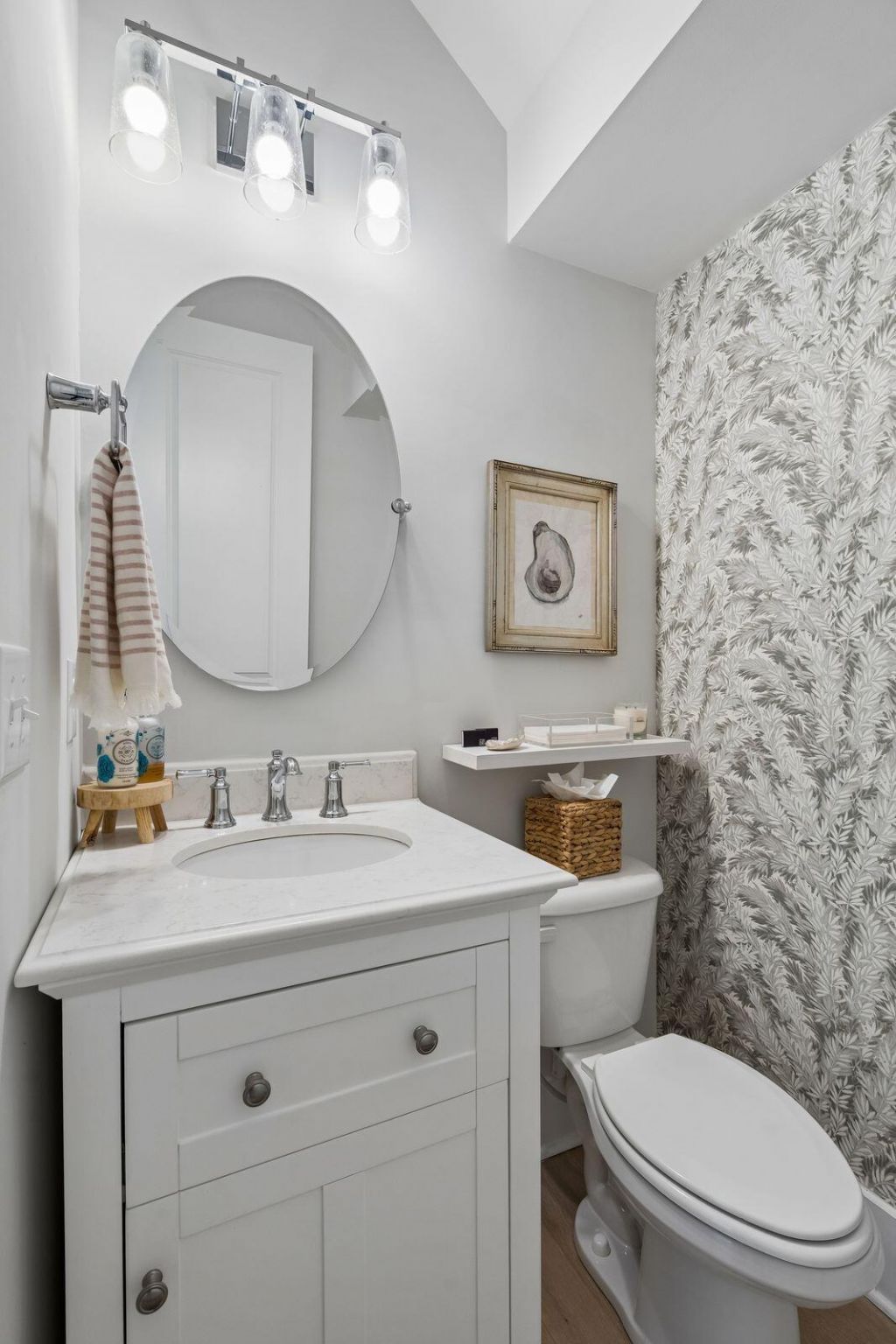 1559 Low Park Street Photo 21