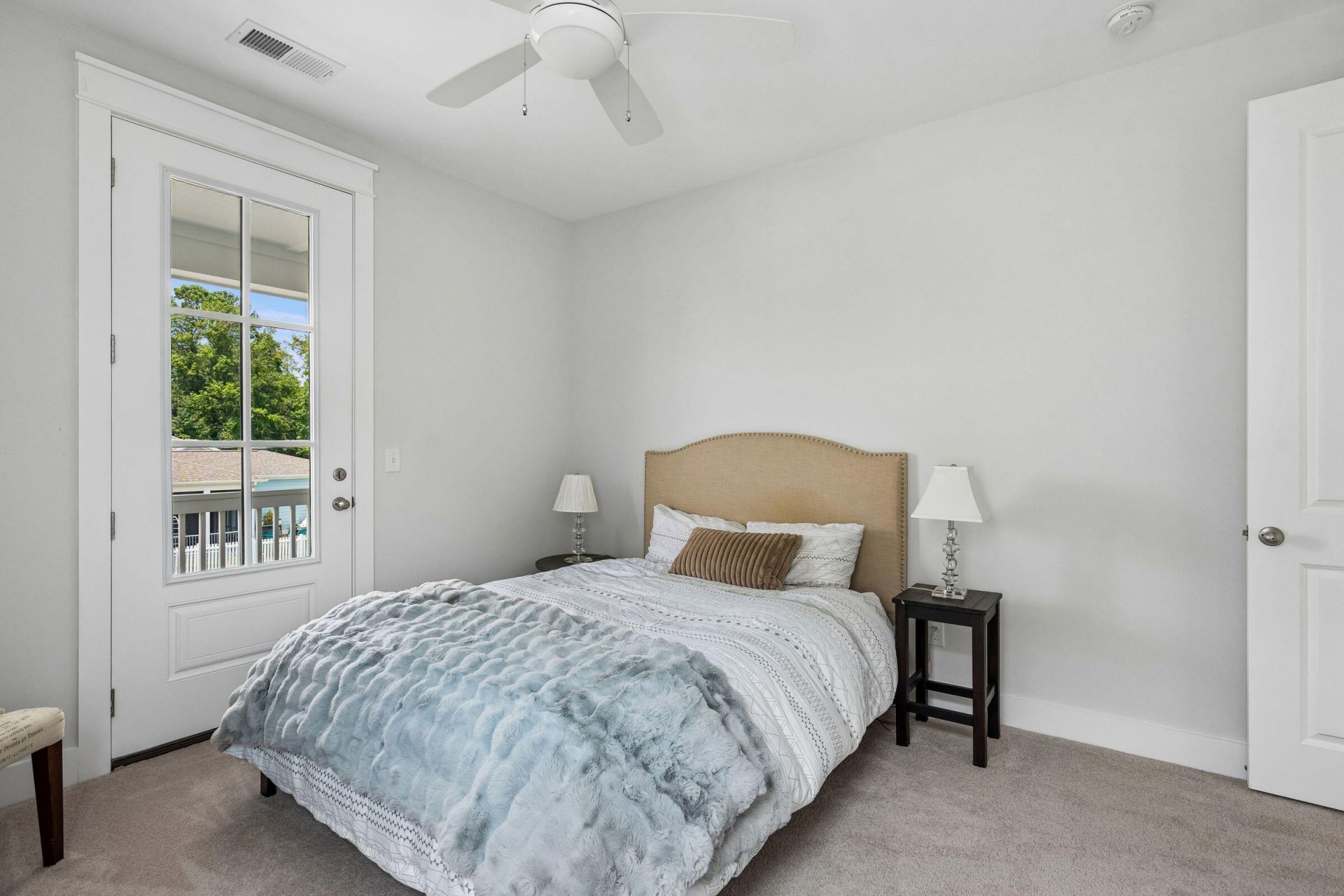 1559 Low Park Street Photo 36