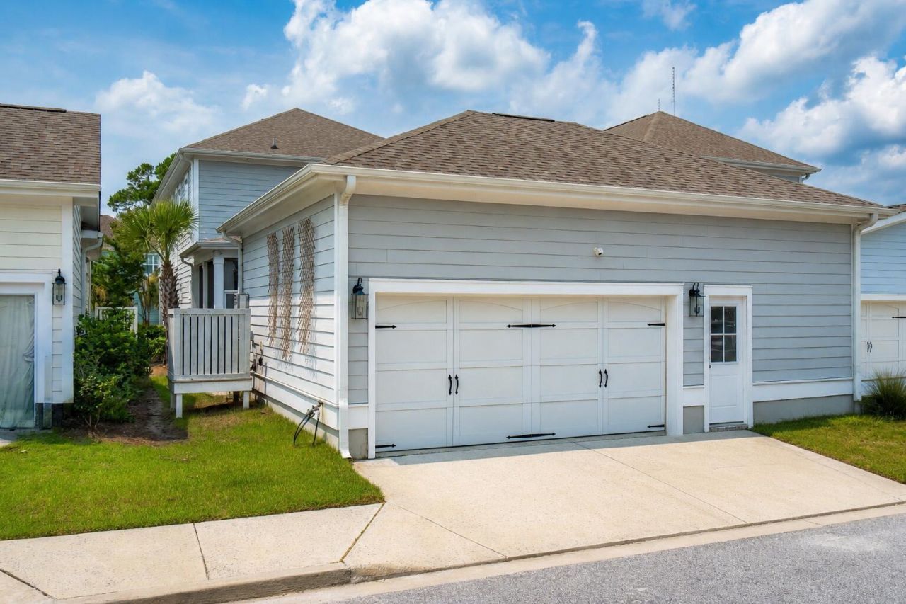 1559 Low Park Street Photo 44