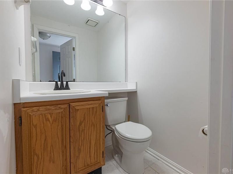 1184 Bay Harbour Circle, Washington Township, OH 45458 Photo 10