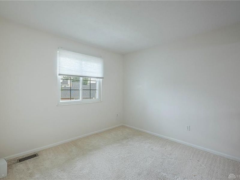1184 Bay Harbour Circle, Washington Township, OH 45458 Photo 12