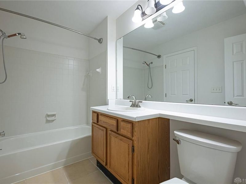 1184 Bay Harbour Circle, Washington Township, OH 45458 Photo 16