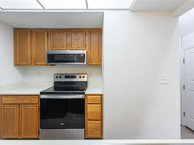 1184 Bay Harbour Circle, Washington Township, OH 45458 Photo 8