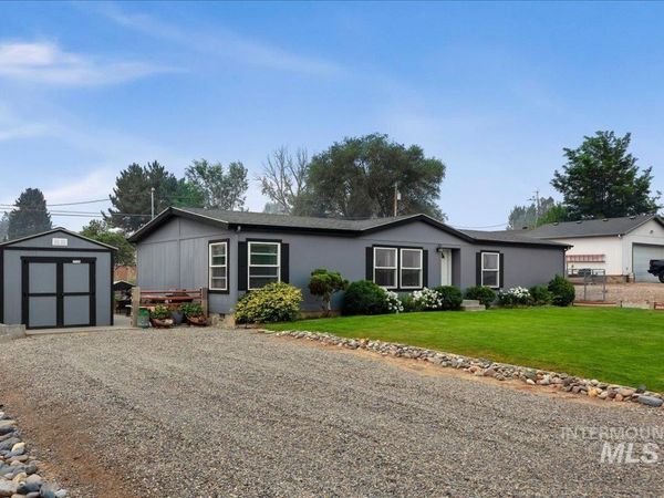 355 6th Avenue West, Wendell, ID 83355