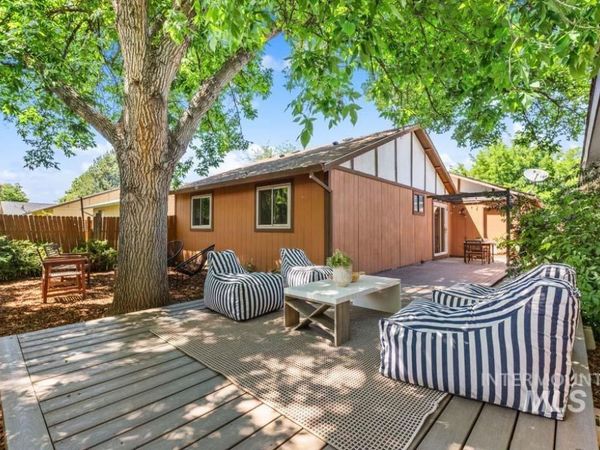 7061 W Gillis Dr, Boise, ID 83714