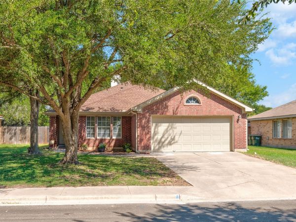 161 Britni LOOP , Kyle, TX 78640