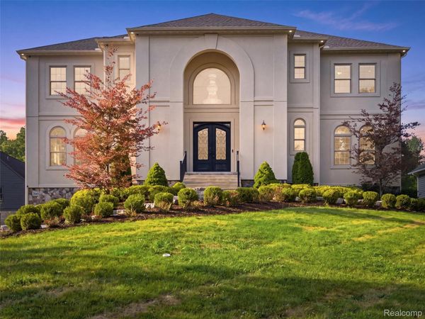 2365 Melton Drive, Howell, Mi 48843