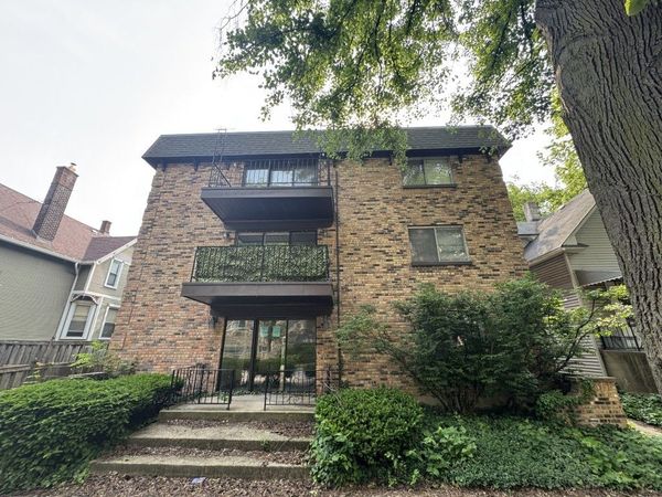 316 MARENGO Avenue , Unit 2C, Forest Park, IL 60130