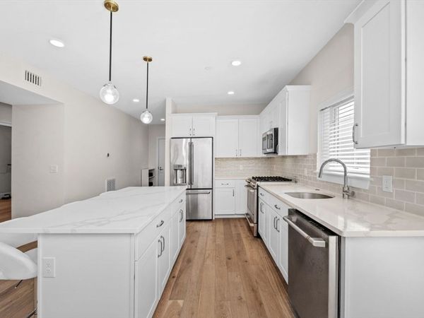 27 Ward St, Unit 302, Boston, MA 02127