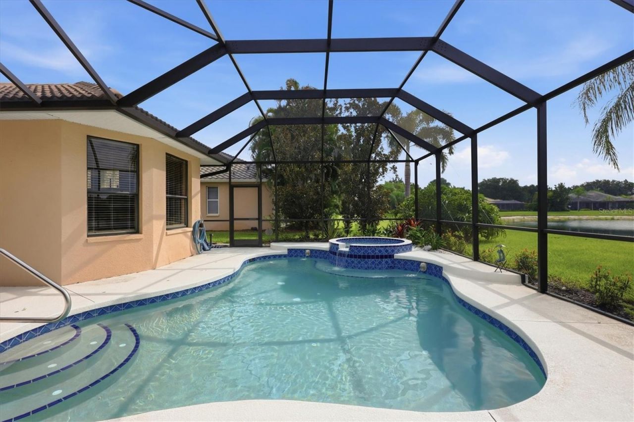 6915 Honeysuckle Trail, Lakewood Ranch, FL 34202 Photo