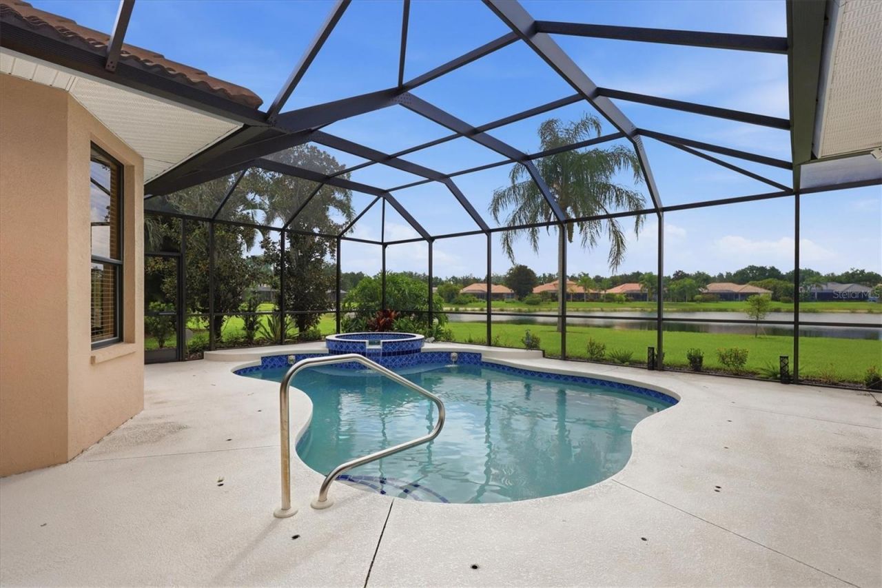 6915 Honeysuckle Trail, Lakewood Ranch, FL 34202 Photo