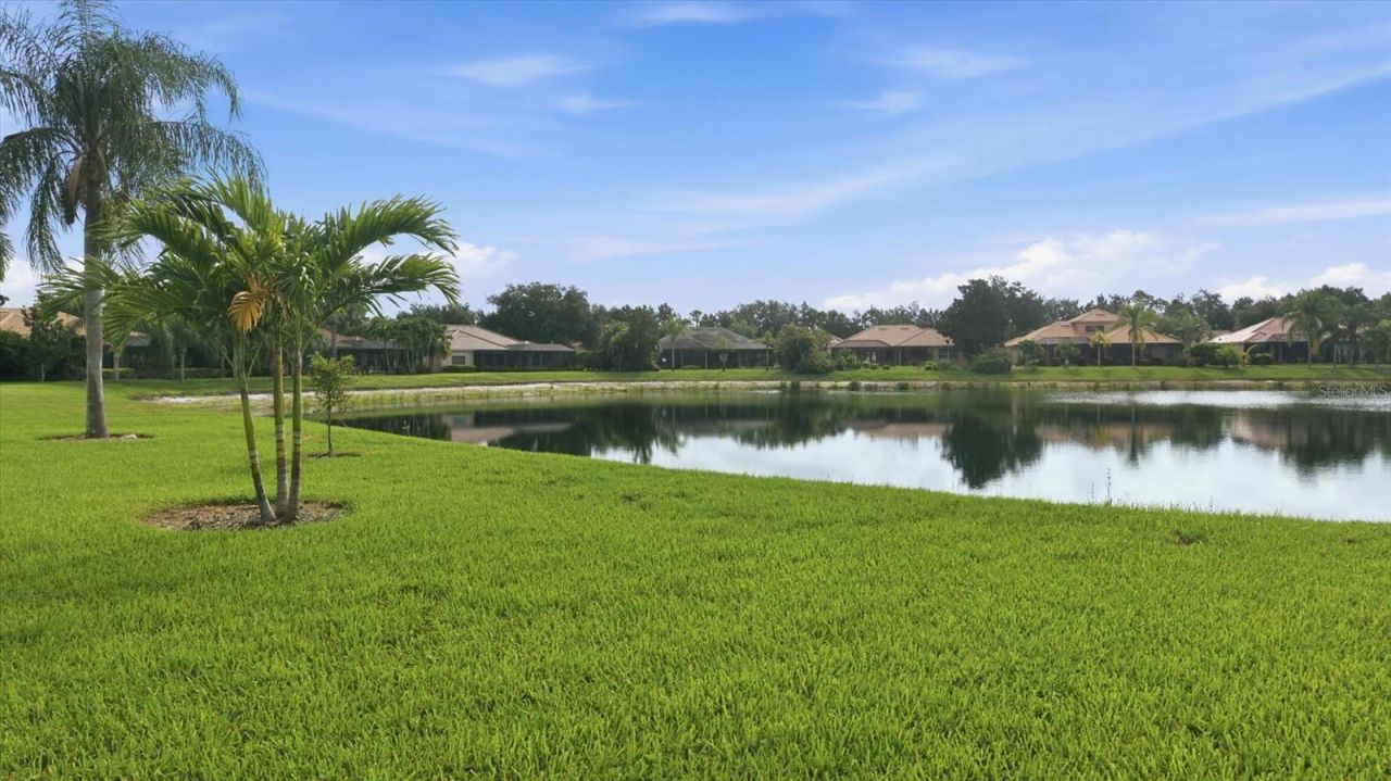 6915 Honeysuckle Trail, Lakewood Ranch, FL 34202 Photo