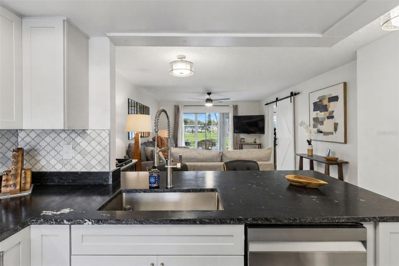 5157 Silent Loop, Unit 110, New Port Richey, FL 34652 Photo