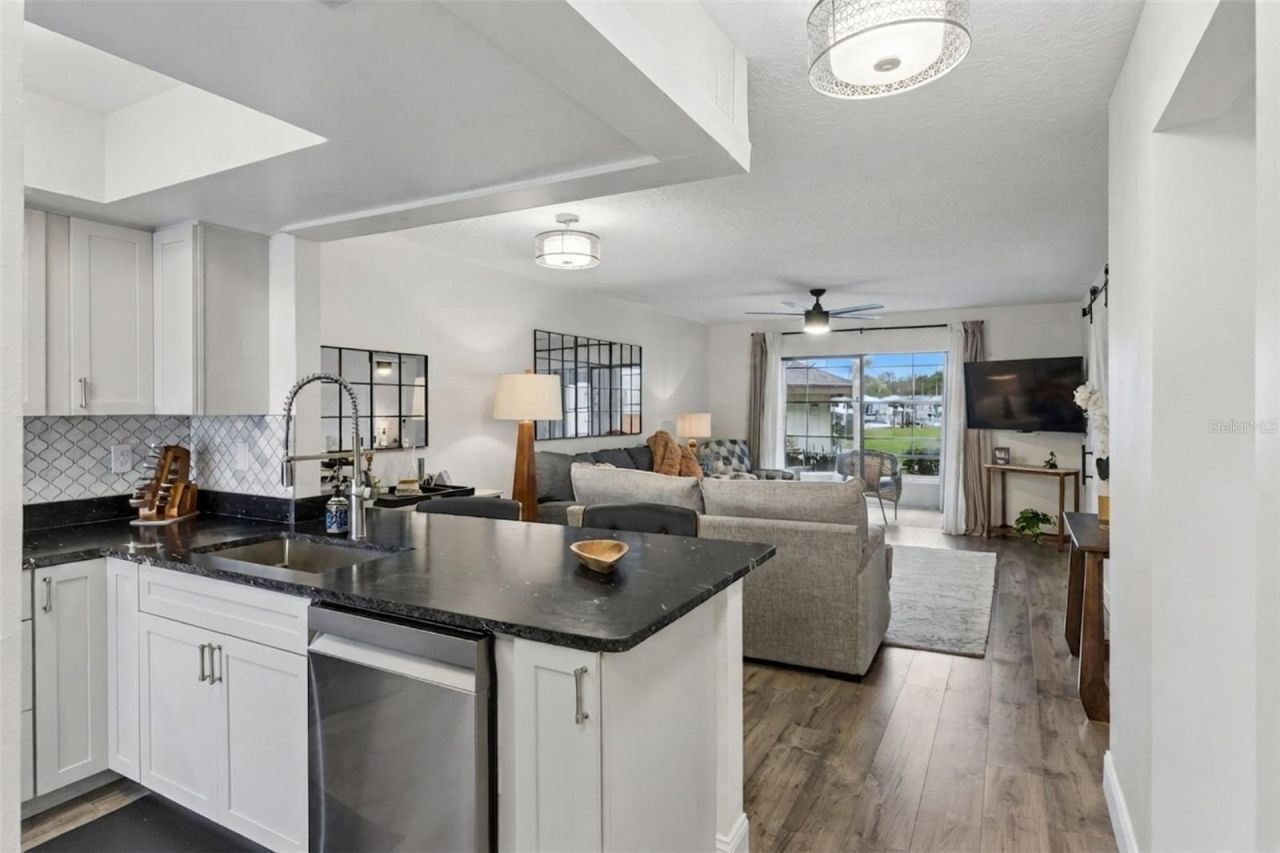 5157 Silent Loop, Unit 110, New Port Richey, FL 34652 Photo