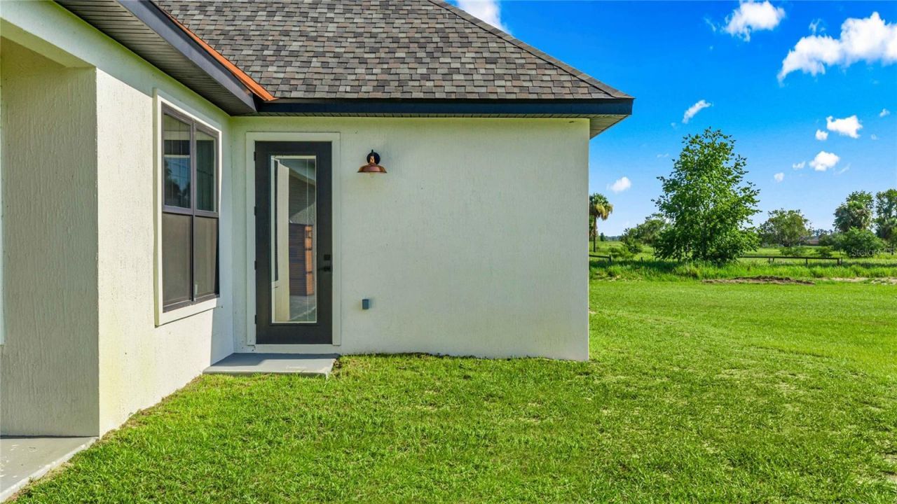 9755 SE 58th Avenue, Belleview, FL 34420 Photo