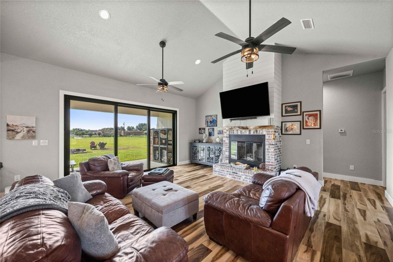 9755 SE 58th Avenue, Belleview, FL 34420 Photo