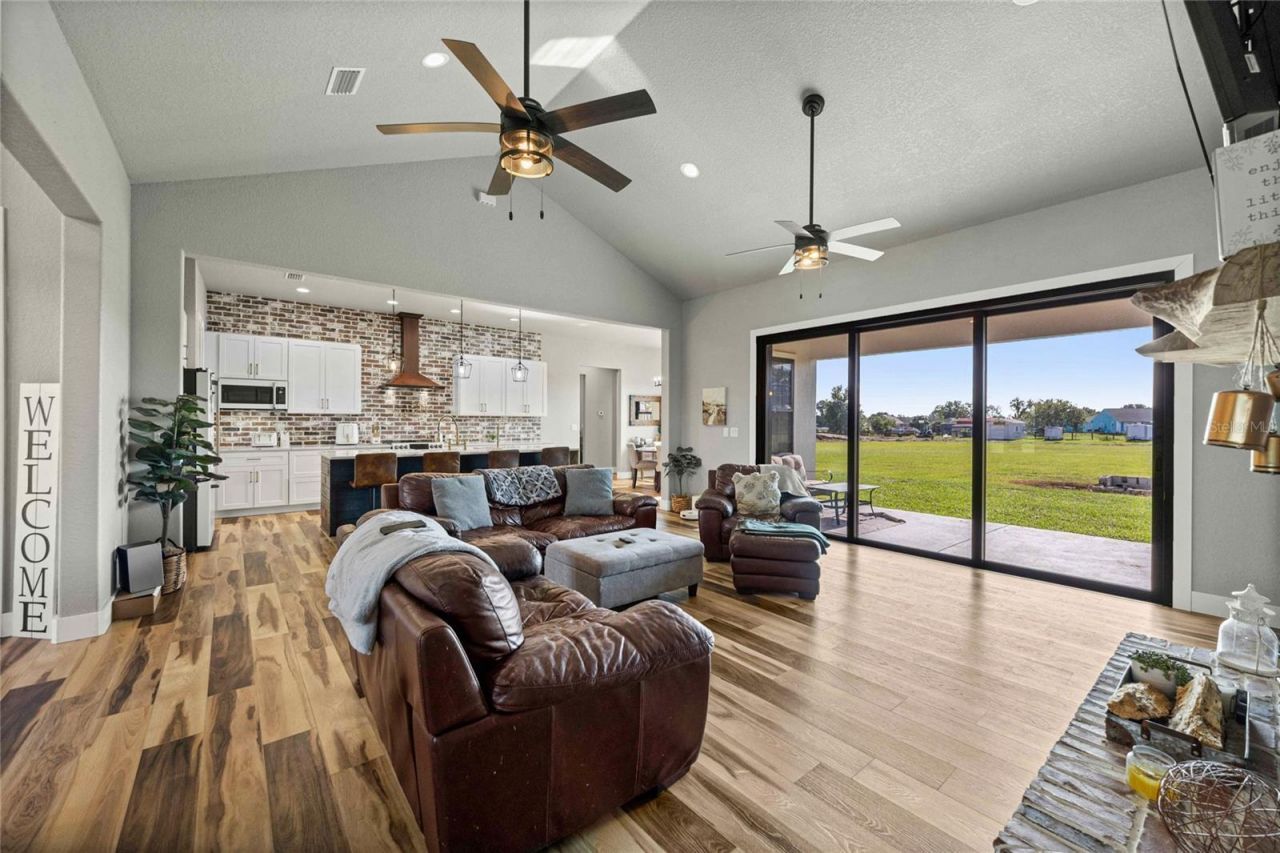 9755 SE 58th Avenue, Belleview, FL 34420 Photo