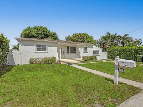 5360 W 2nd Ave , Hialeah, FL 33012