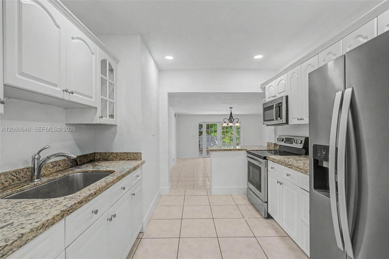 5360 W 2nd Ave , Hialeah, FL 33012 Photo
