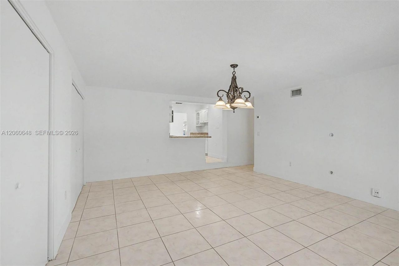 5360 W 2nd Ave , Hialeah, FL 33012 Photo