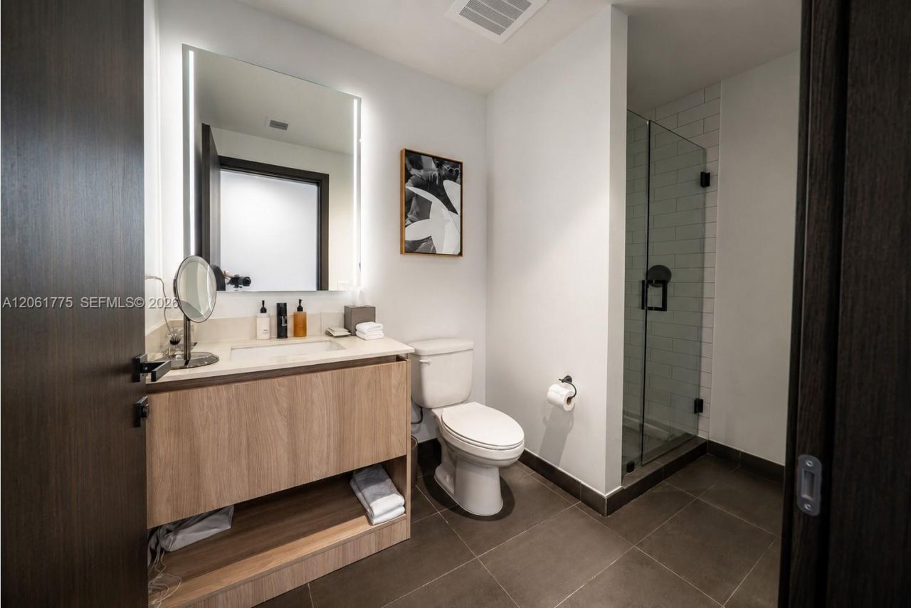 398 NE 5th St , Unit 1615, Miami, FL 33132 Photo