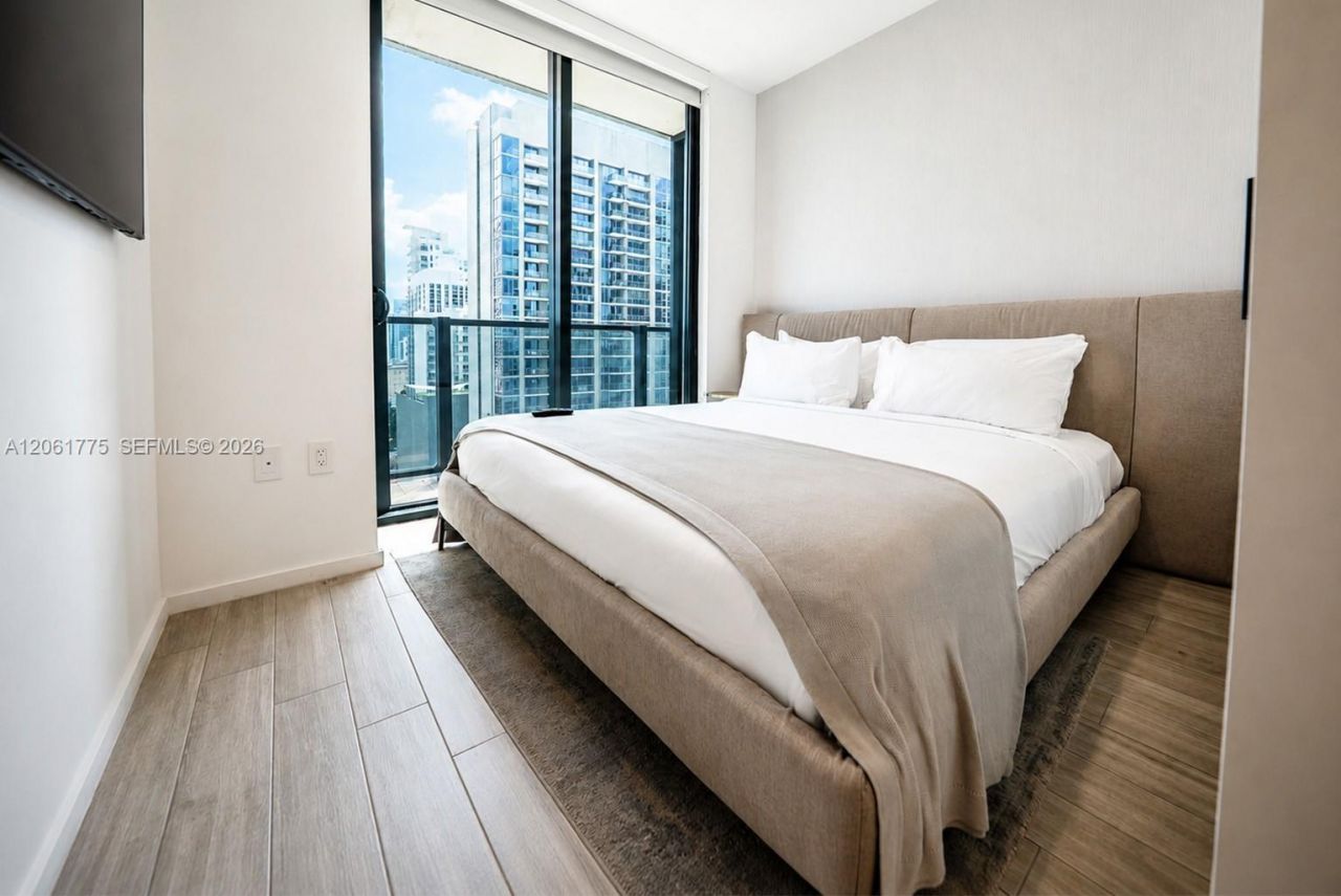 398 NE 5th St , Unit 1615, Miami, FL 33132 Photo