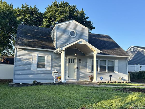 68 State Avenue, Wyandanch, NY 11798