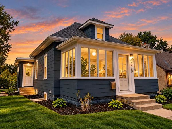 130 10th Avenue N, Hopkins, MN 55343