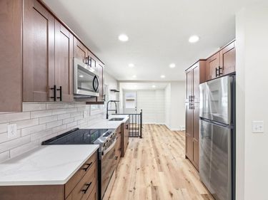 612 Lynn Road SW, Hutchinson, MN 55350