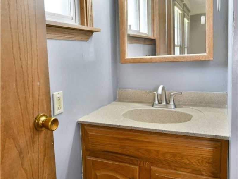 8139 Lorain Street, Masury, OH 44438 Photo 21