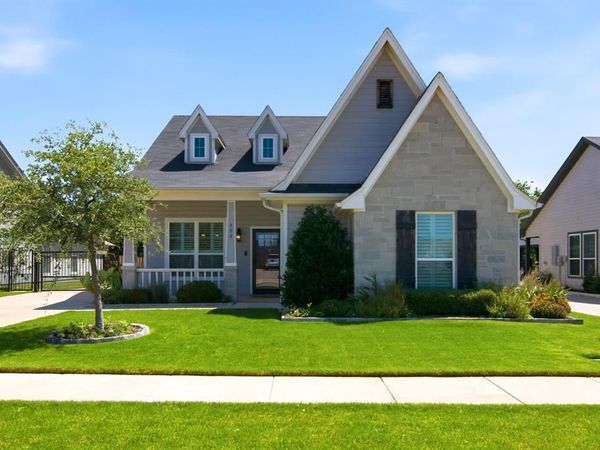 608 Joy Court, Burleson, TX 76028