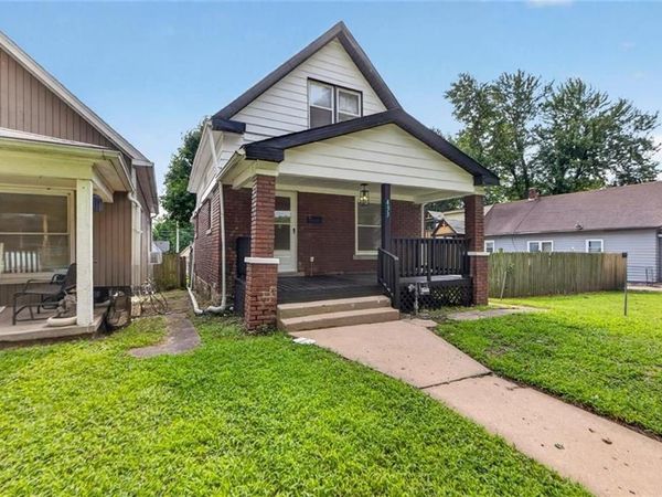 433 OAKLEY Avenue, Kansas City, MO 64123