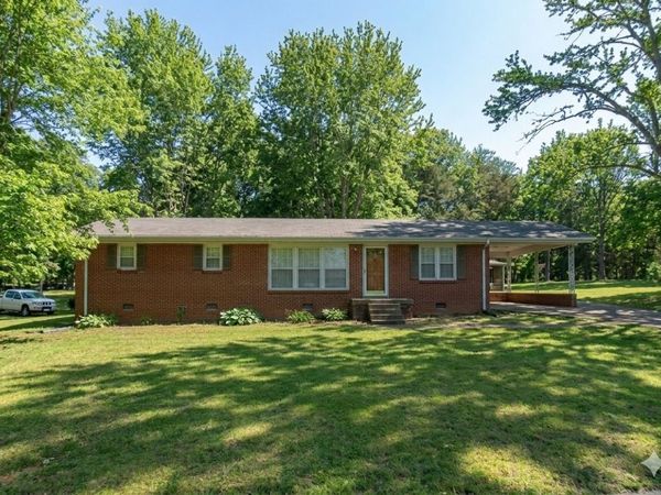 740 Driver Cir , Hartsville, TN 37074