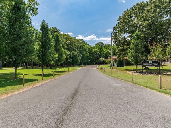 1100 WOODLAWN Avenue, Hot Springs, AR 71913