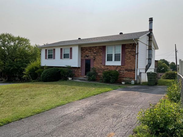 2200 Irish CIR, Salem, VA 24153