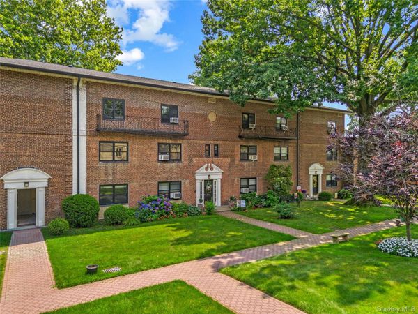 20 Manchester Road , Unit 2L, Eastchester, NY 10709